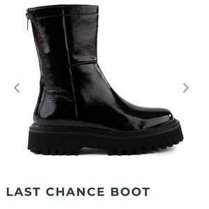Seychelles LAST CHANCE Boots patent leather size 6